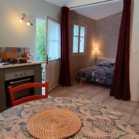 Sous La Vigne Villa Rustrel Dış mekan fotoğraf